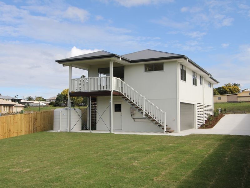 54 Thompson St, Silkstone QLD 4304