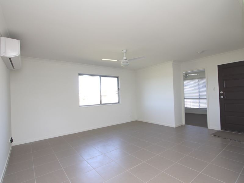 54 Thompson St, Silkstone QLD 4304