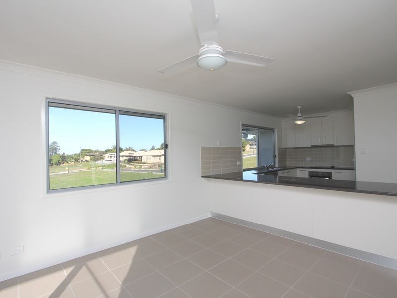 54 Thompson St, Silkstone QLD 4304