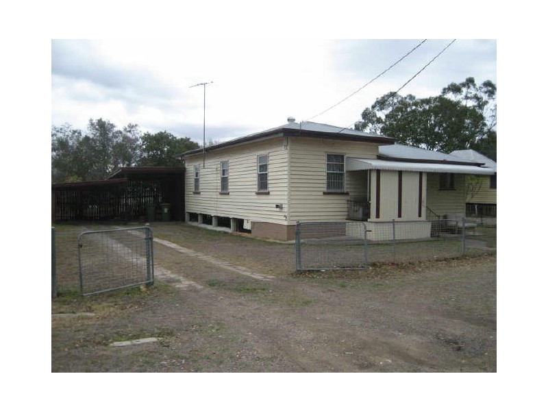11 Blackwood Street, East Ipswich QLD 4305