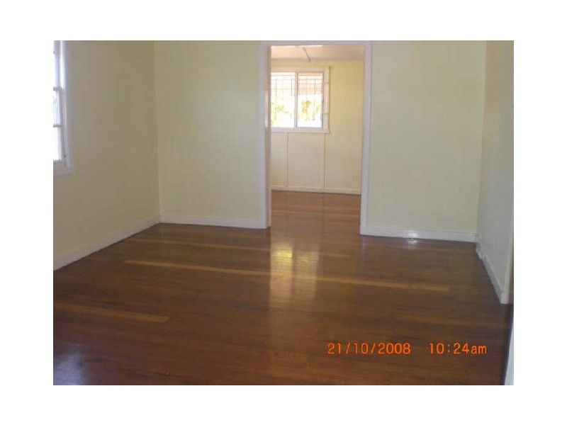 11 Blackwood Street, East Ipswich QLD 4305