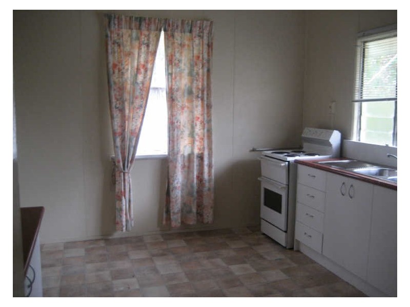 9 Agnes Street, Bundamba QLD 4304