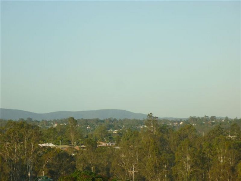 15 Dior Place, Wulkuraka QLD 4305