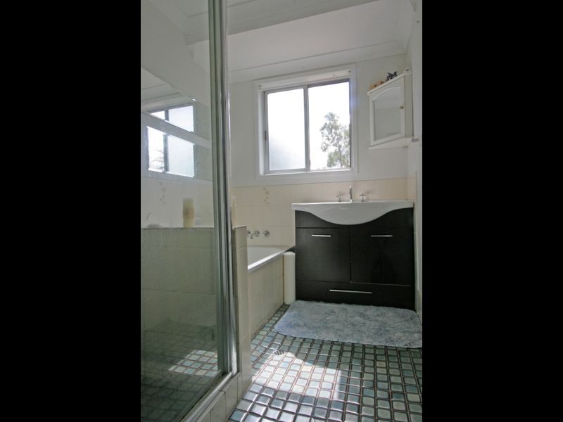 21 Beechwood Drive, Yamanto QLD 4305