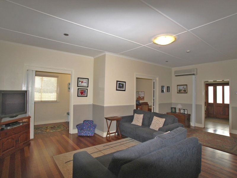 19 Barrett Street, East Ipswich QLD 4305