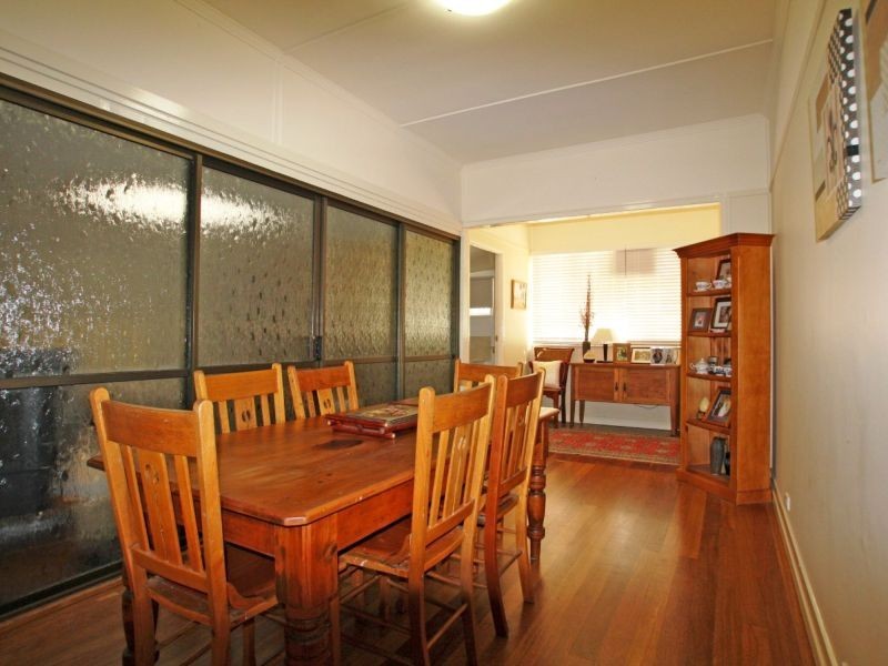 19 Barrett Street, East Ipswich QLD 4305