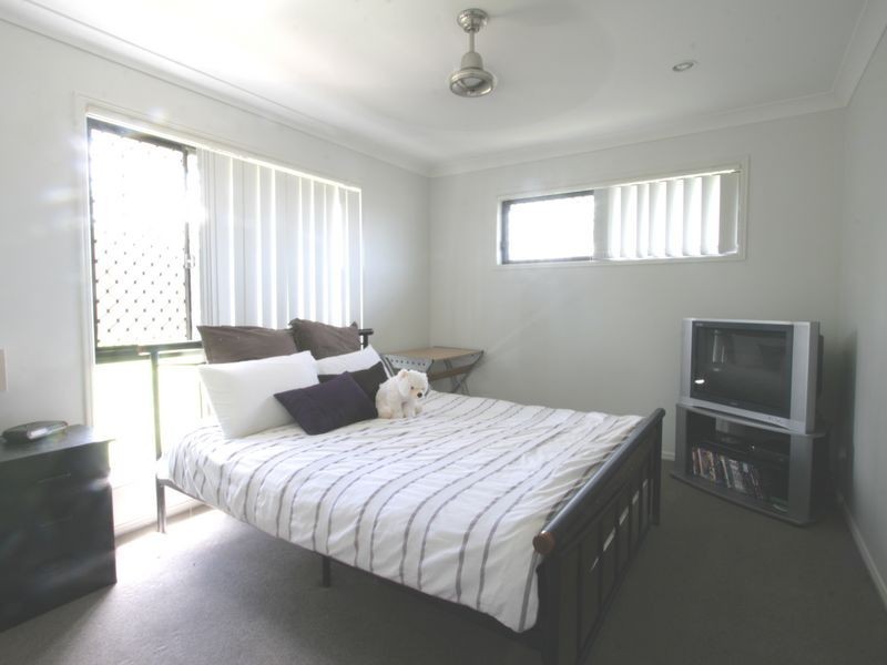 17 Aramac Street, Brassall QLD 4305