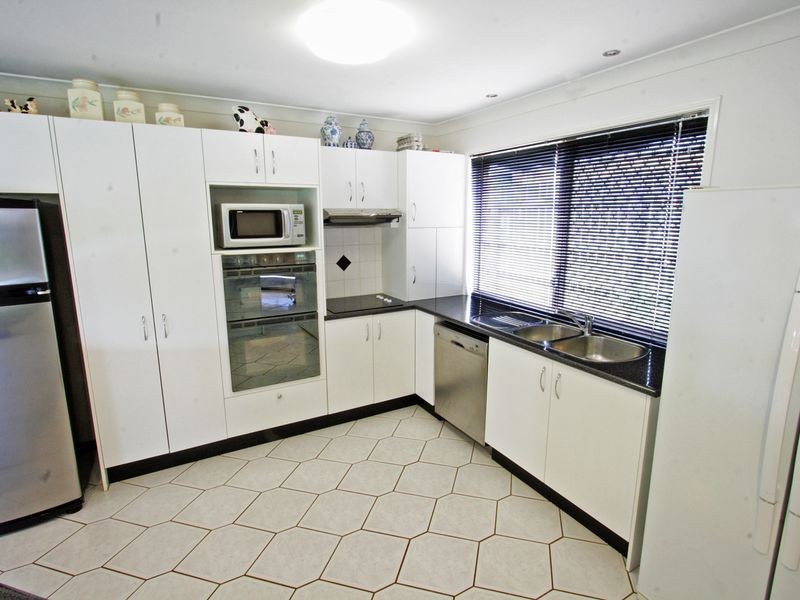 232 Edwards Street, Raceview QLD 4305