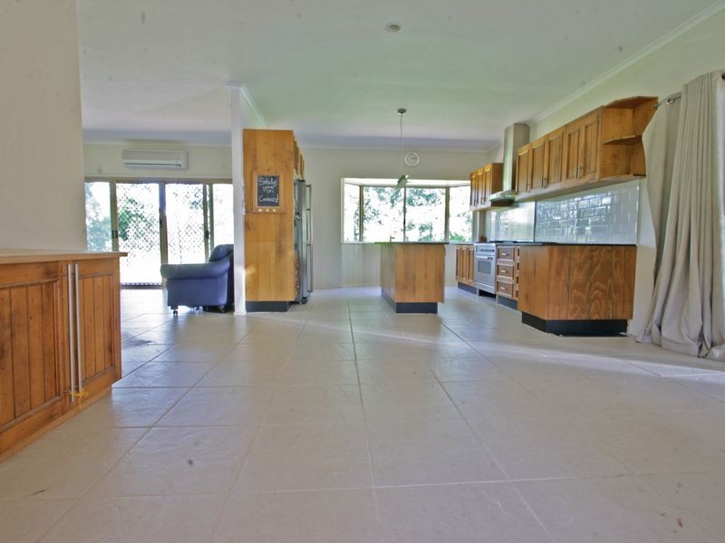 22 Islandview Street, Barellan Point QLD 4306