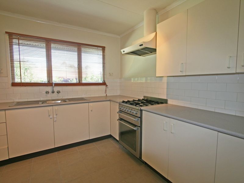 20 Flinders Drive, Leichhardt QLD 4305