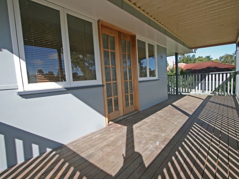 20 Flinders Drive, Leichhardt QLD 4305