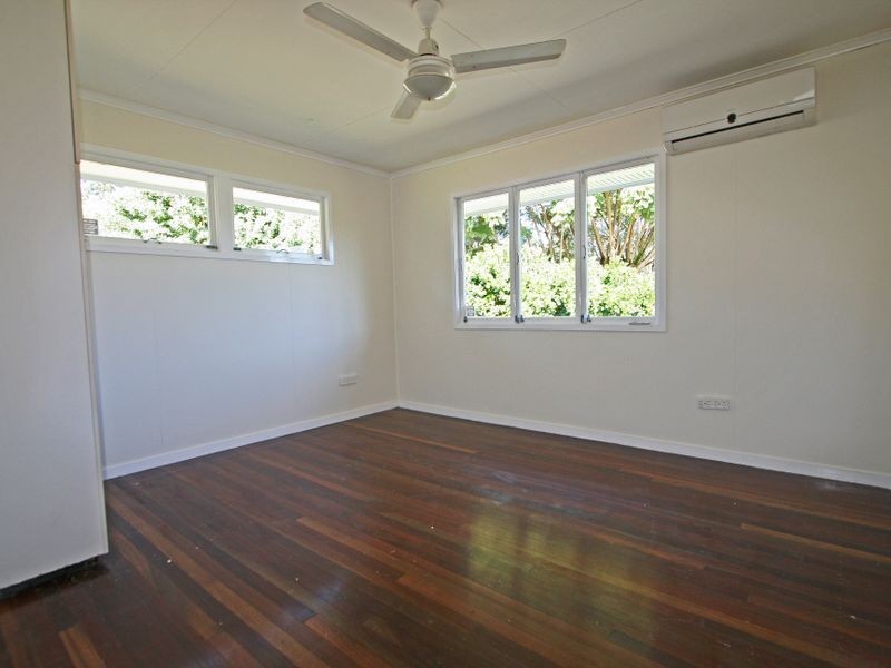 20 Flinders Drive, Leichhardt QLD 4305