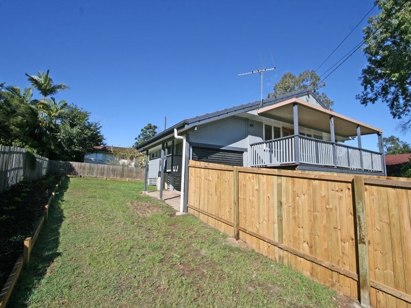 20 Flinders Drive, Leichhardt QLD 4305
