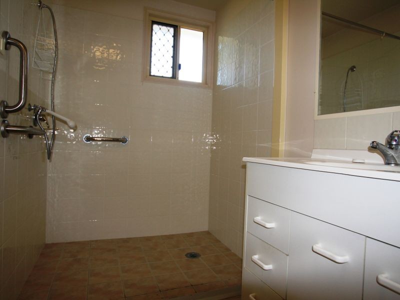 27 & 28/1 Wellington Street, Brassall QLD 4305