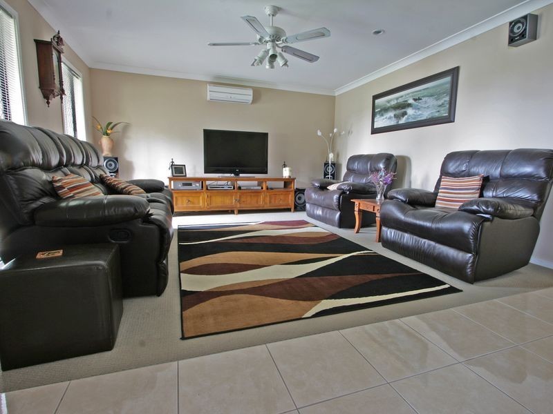 2 Bayley Road, Pine Mountain QLD 4306