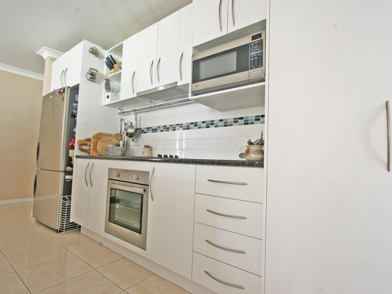 2 Bayley Road, Pine Mountain QLD 4306
