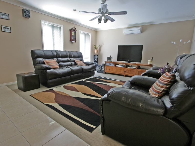 2 Bayley Road, Pine Mountain QLD 4306