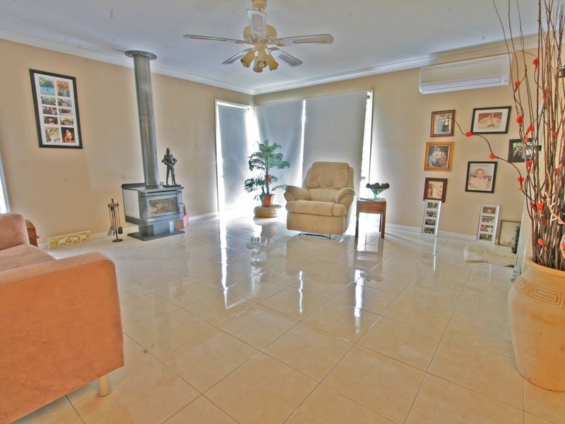 2 Bayley Road, Pine Mountain QLD 4306