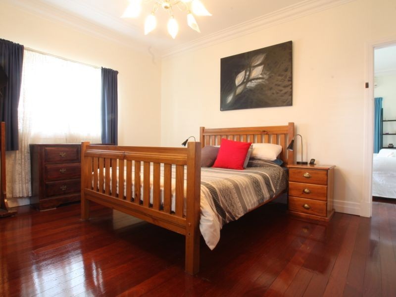 5 Norman Street, East Ipswich QLD 4305