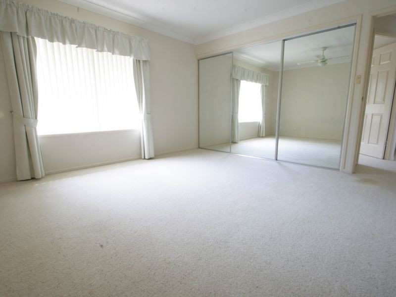 6 Lowien Close, Kensington Grove QLD 4341