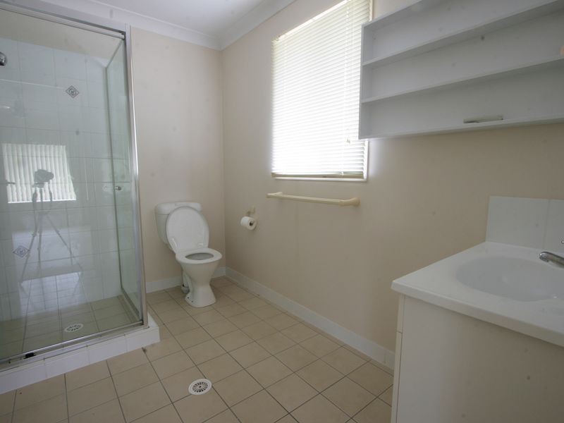 6 Lowien Close, Kensington Grove QLD 4341