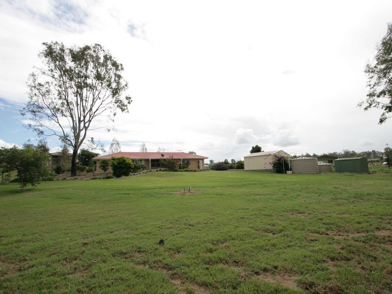 6 Lowien Close, Kensington Grove QLD 4341