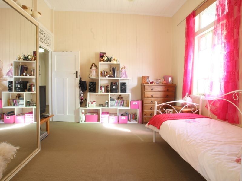 7 Norman Street, East Ipswich QLD 4305