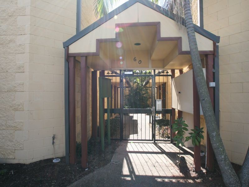 3/60 Railway Street, Booval QLD 4304