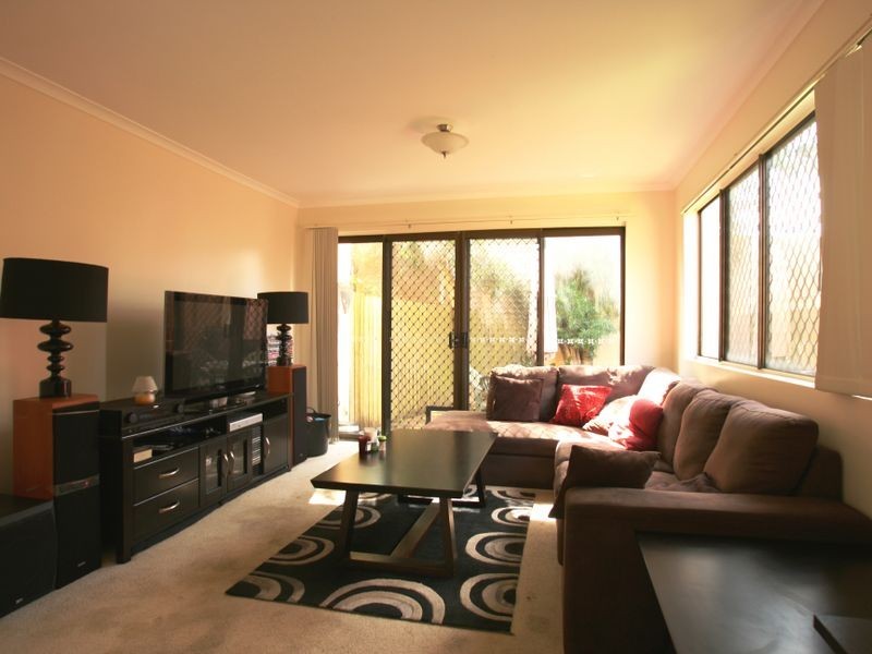 3/60 Railway Street, Booval QLD 4304