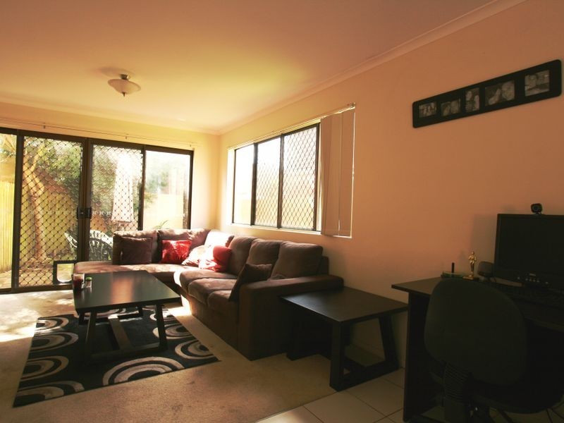 3/60 Railway Street, Booval QLD 4304