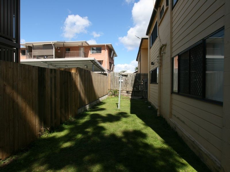 3/60 Railway Street, Booval QLD 4304