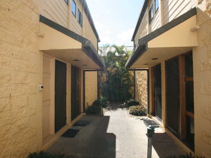 3/60 Railway Street, Booval QLD 4304
