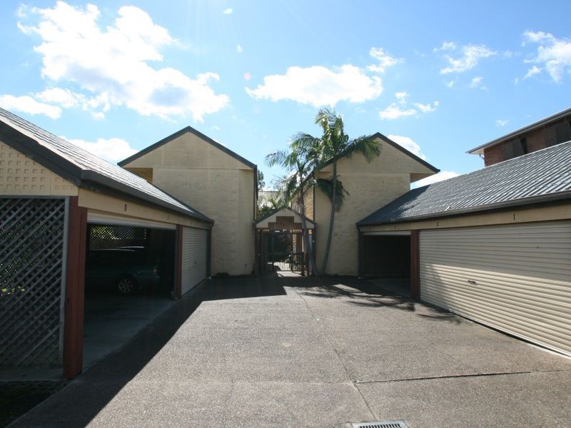 3/60 Railway Street, Booval QLD 4304
