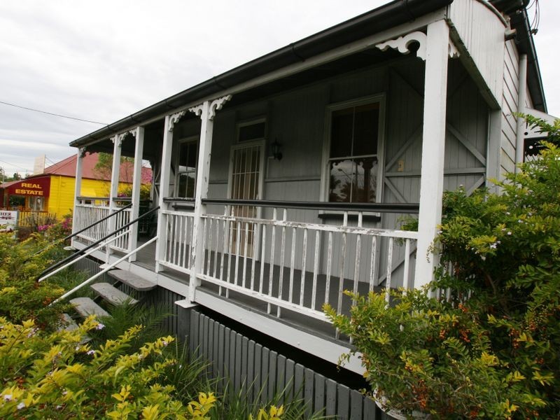 78 Warwick Road, Ipswich QLD 4305