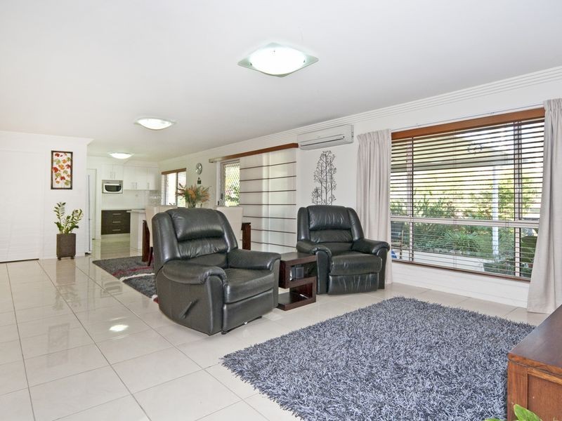 4 Scott Place, Kensington Grove QLD 4341