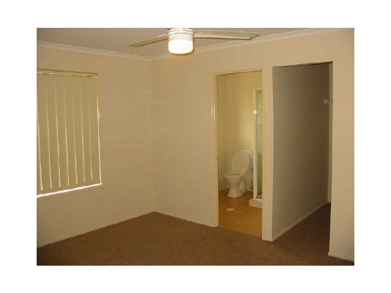 10a Phoenix Street, Churchill QLD 4305