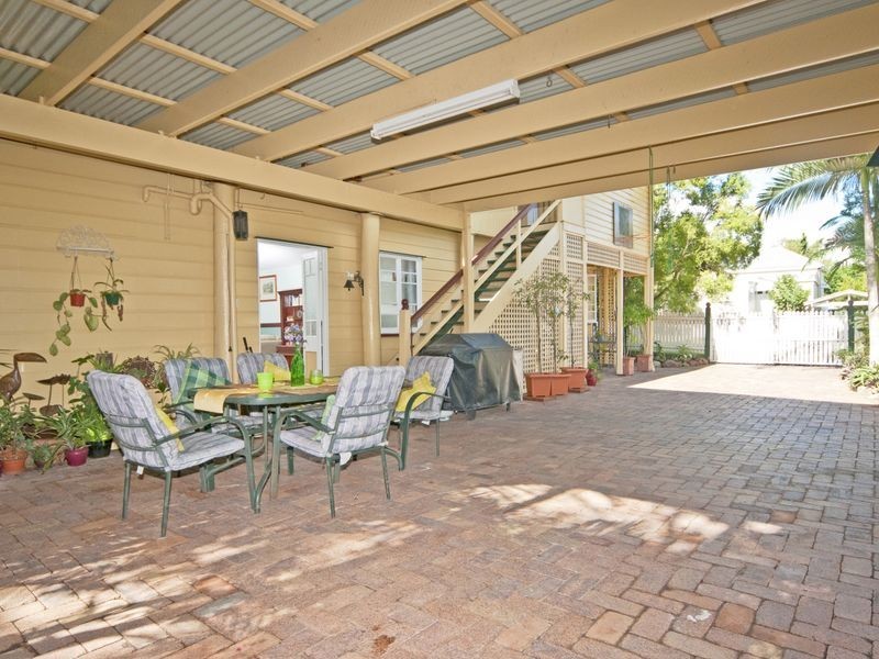 1 Briggs Road, Ipswich QLD 4305