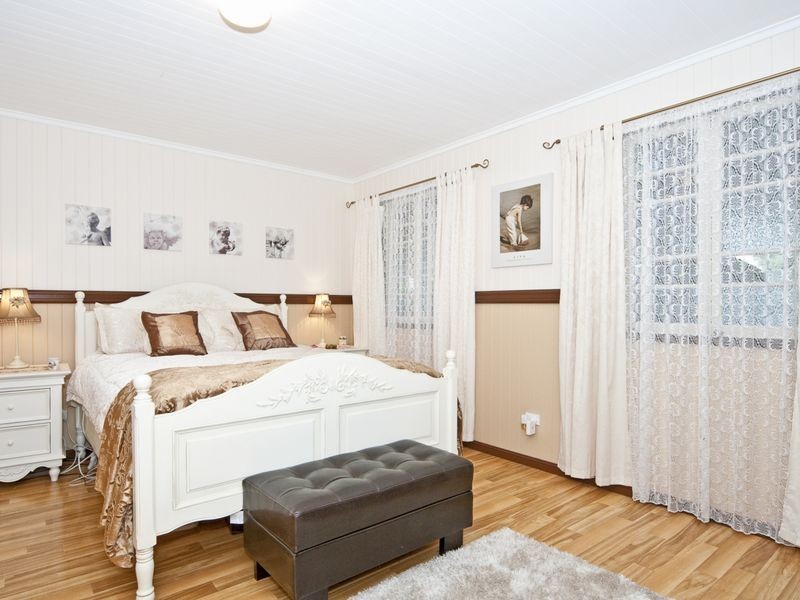1 Briggs Road, Ipswich QLD 4305