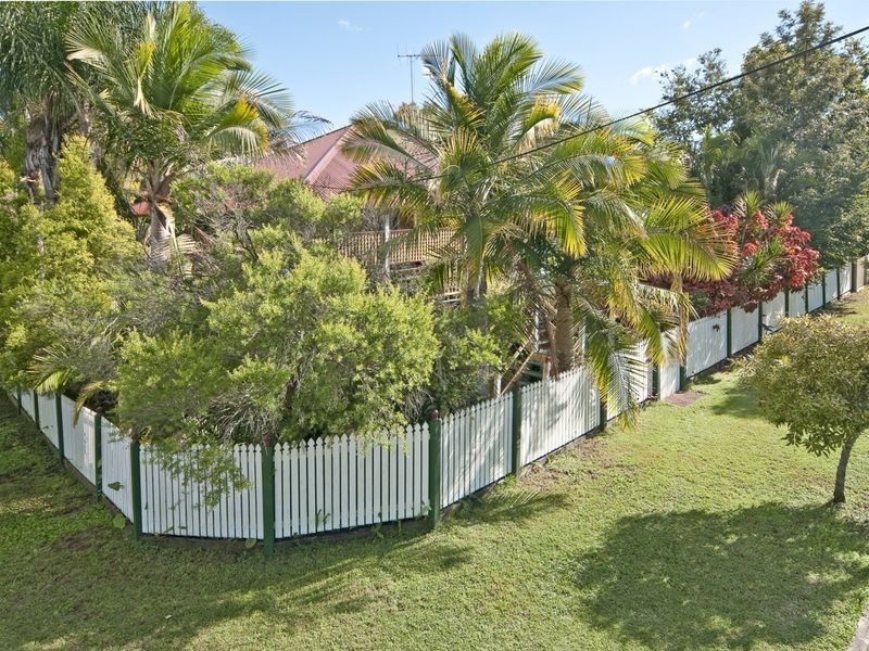 1 Briggs Road, Ipswich QLD 4305