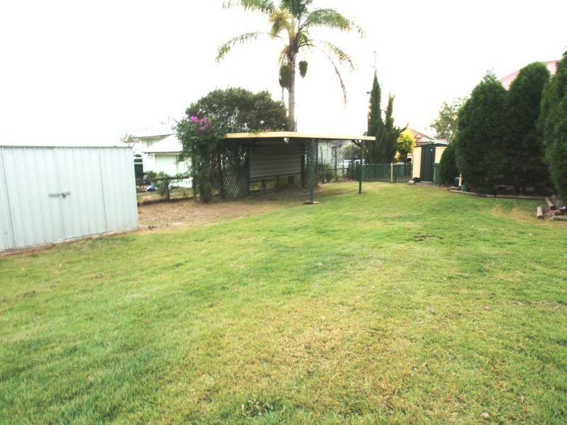 61 Queen Street, Blackstone QLD 4304
