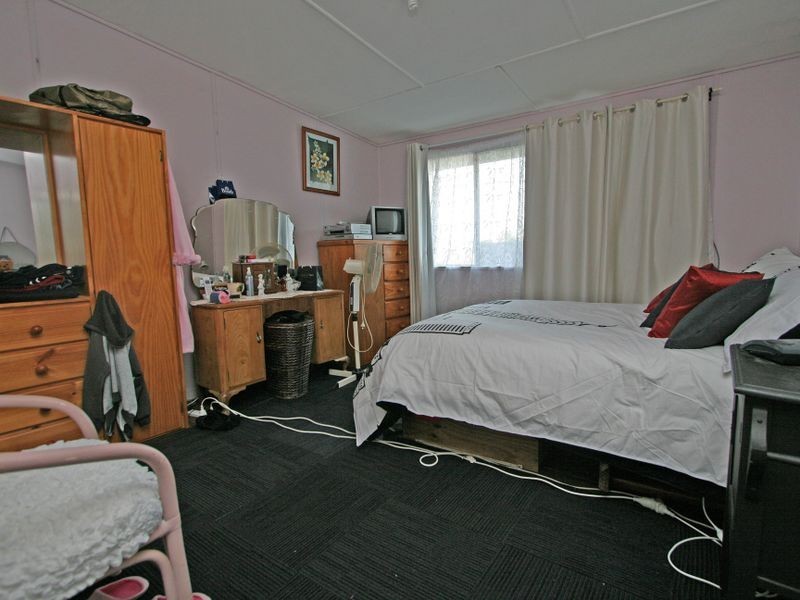 11 Tarcoola Street, East Ipswich QLD 4305