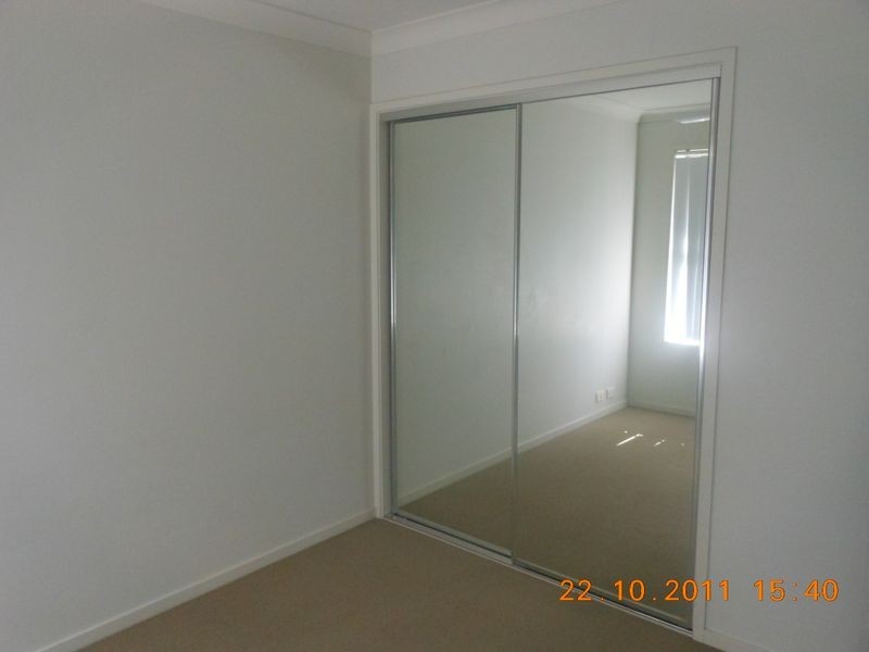 8 Westminster Crescent, Raceview QLD 4305