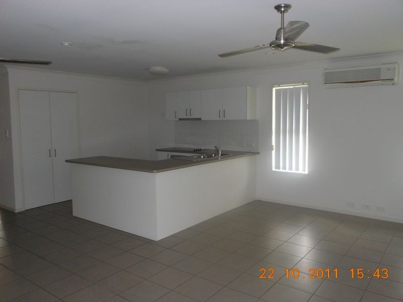 8 Westminster Crescent, Raceview QLD 4305