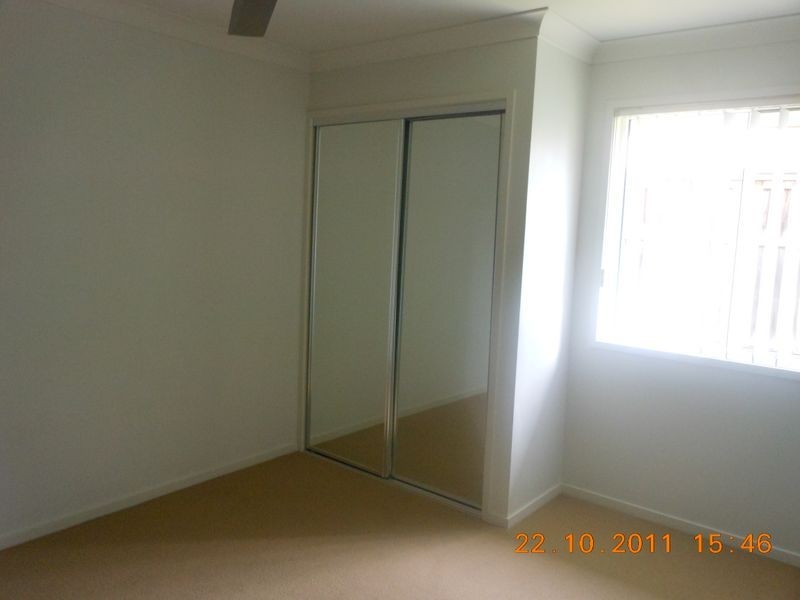 8 Westminster Crescent, Raceview QLD 4305