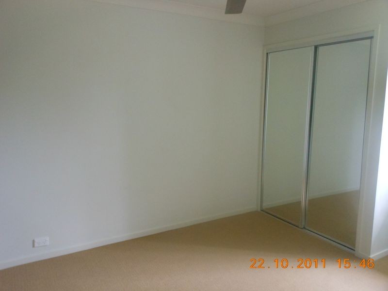 8 Westminster Crescent, Raceview QLD 4305