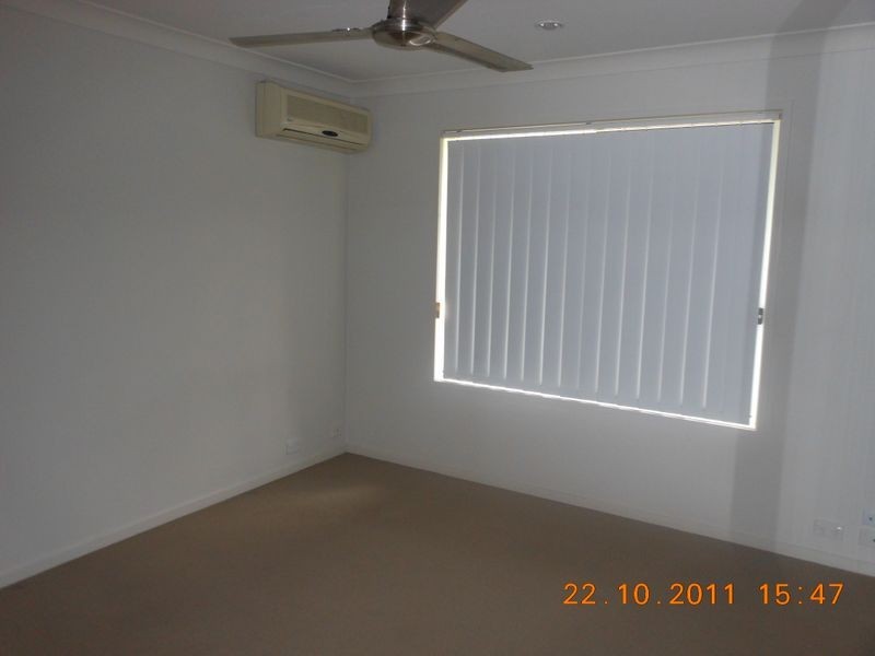 8 Westminster Crescent, Raceview QLD 4305