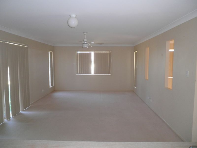7 Hilldean Drive, Raceview QLD 4305