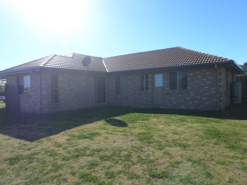 7 Hilldean Drive, Raceview QLD 4305