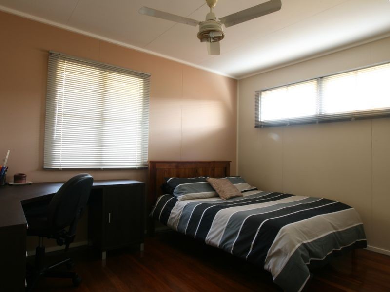 16 Kynance Street, Leichhardt QLD 4305