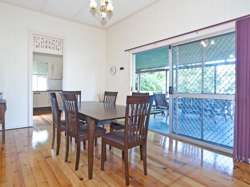 8 Feeney Lane, East Ipswich QLD 4305